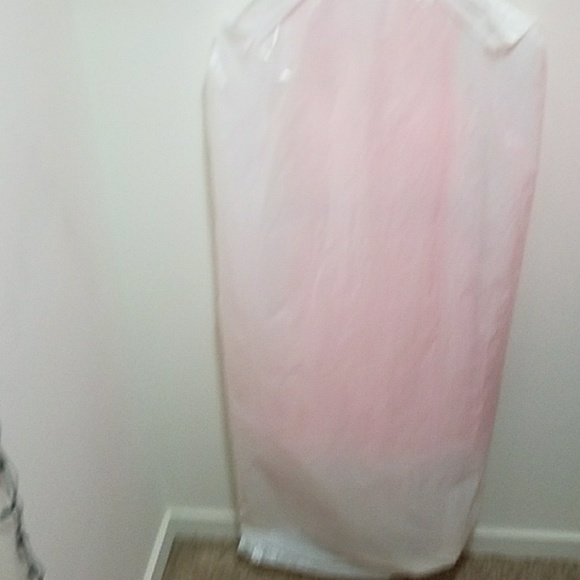 Dresd - Picture 3 of 3